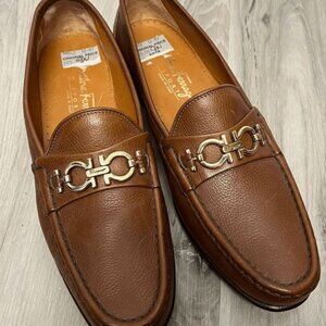 Brand New Salvatore Ferragamo sz 9aa Loafers Women Sport Brown Leather shoes